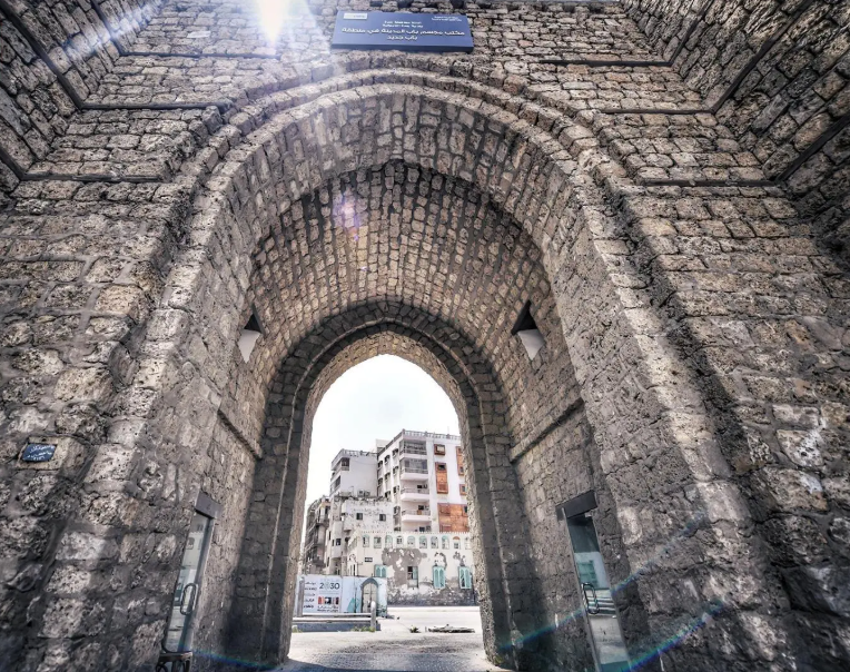 باب مكة.. ذاكرة جدة المفتوحة وروحها الرمضانية المتجددة