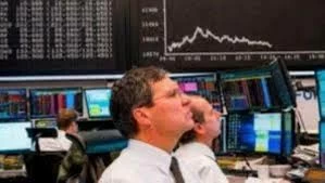 بعد 4 أسابيع حرب.. أسواق الأسهم العالمية تترقب «اثنين أسود»