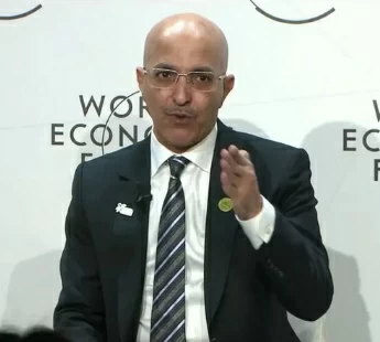 الجدعان: استثمارات السعودية بخط شرق – غرب حدت تداعيات أزمة الطاقة العالمية