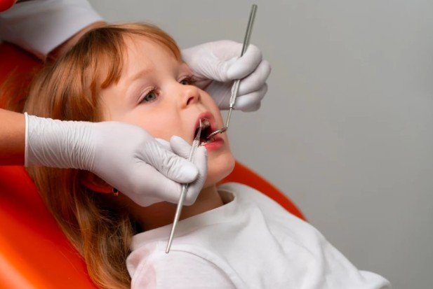 أمراض الفم في الطفولة.. مؤشر محتمل لأمراض القلب المستقبلية