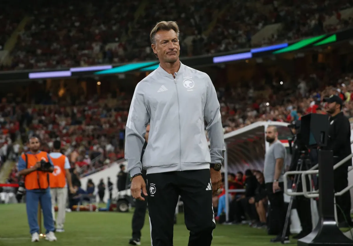 «الأخضر» ورينارد… حالة «عدم يقين» رغم نفي أنباء الرحيل