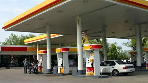 إجراءات صارمة لضبط أسعار الوقود في السودان