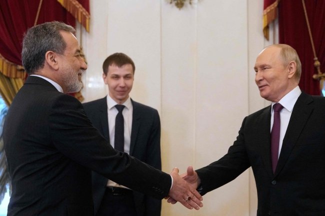 بوتين مستقبلاً عراقجي: سنواصل علاقاتنا الاستراتيجية مع إيران