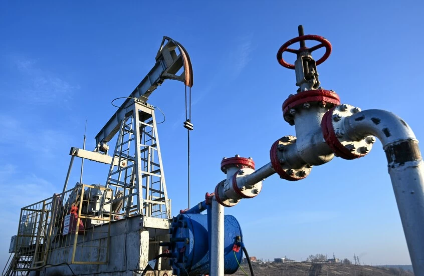 انخفاض النفط بأكثر من 5% ونايمكس دون 80 دولارًا