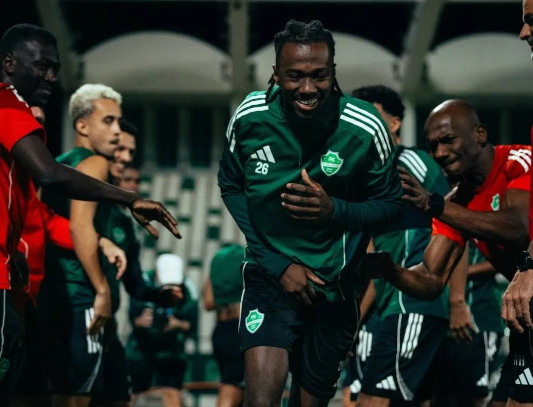 مصادر: الأهلي يوافق على انتقال الزبيدي ومدني لـ«الخلود»